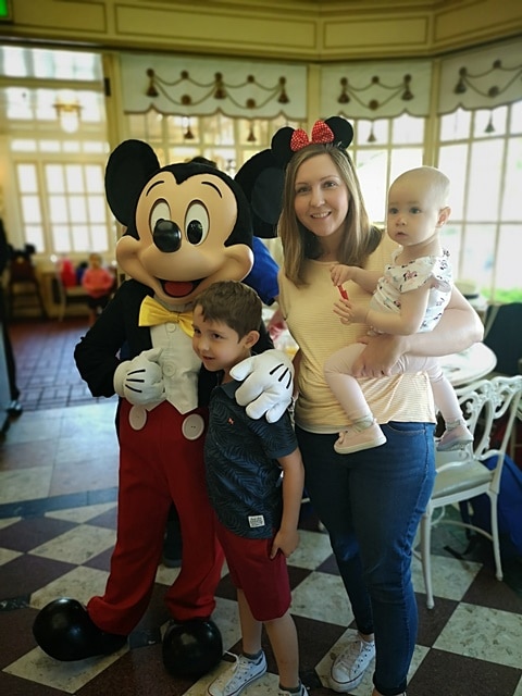 Jul1 Mickey Mouse – Phoebe and family – Mum Emma Arthur 4 and Phoebe 1 | Dartford Living
