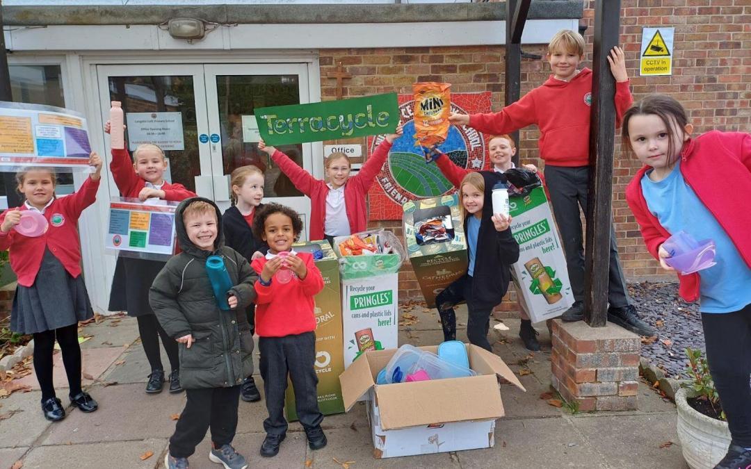 LANGAFEL C OF E PRIMARY SCHOOL ASKS THE LONGFIELD COMMUNITY TO HELP THEM IN THEIR EFFORTS IN A NATIONWIDE CONTEST TO WIN A PLAYGROUND WITH A FRAME MADE OF 100% RECYCLED MATERIALS