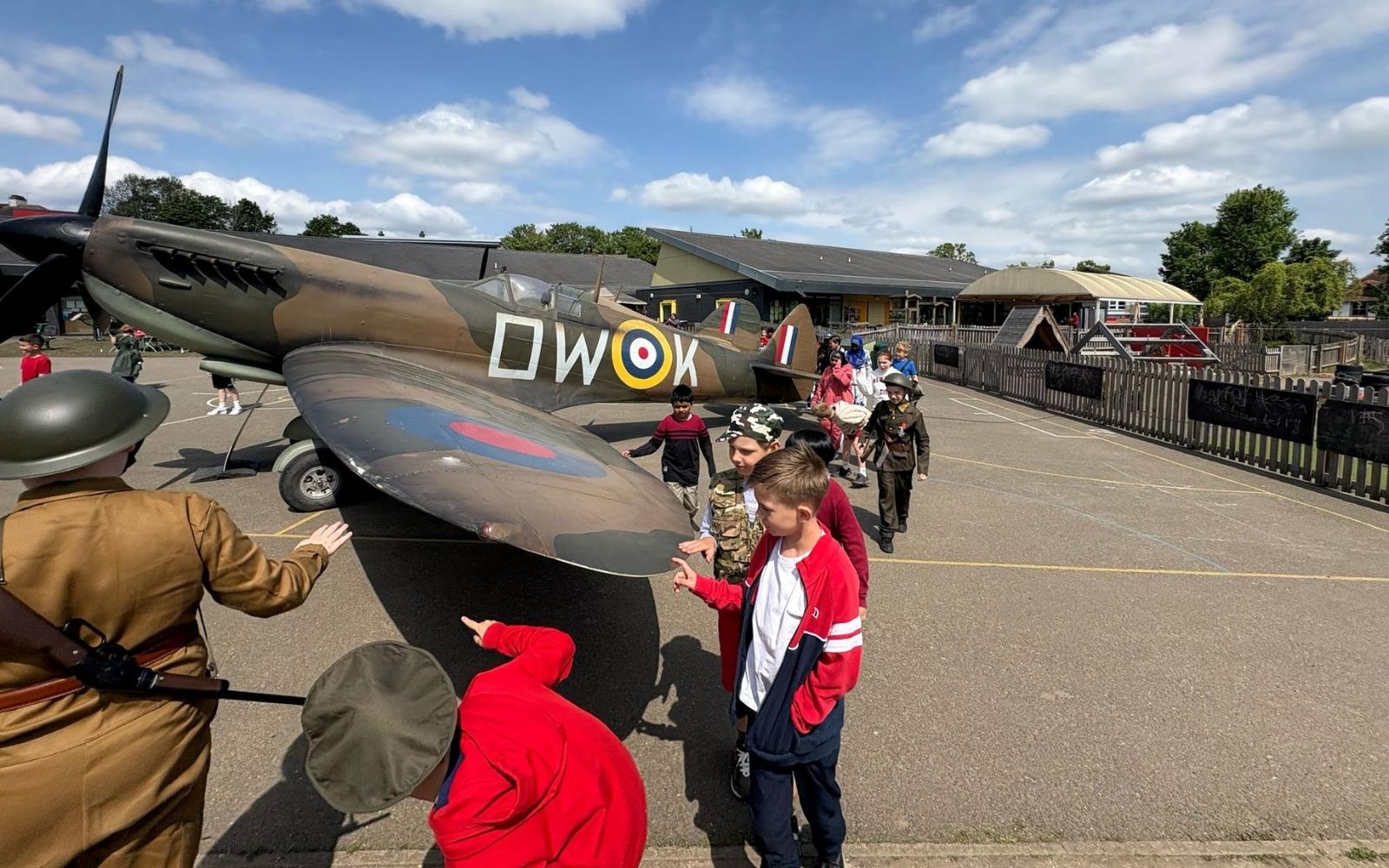 VE Day Oakfield Primary School