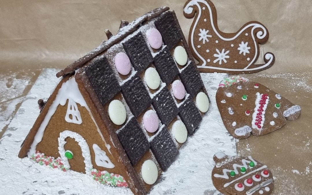 Recipe: Christmas Gingerbread House